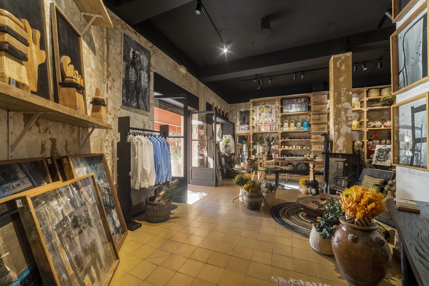 FS Experience, abre su primera tienda física en Nuevas Galerías del Rastro, en el barrio de La Latina.